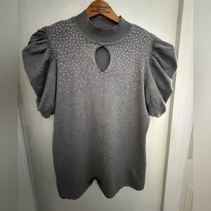 Love Ever After form fitting gray sparkly short sleeve top, size XL stretchy.